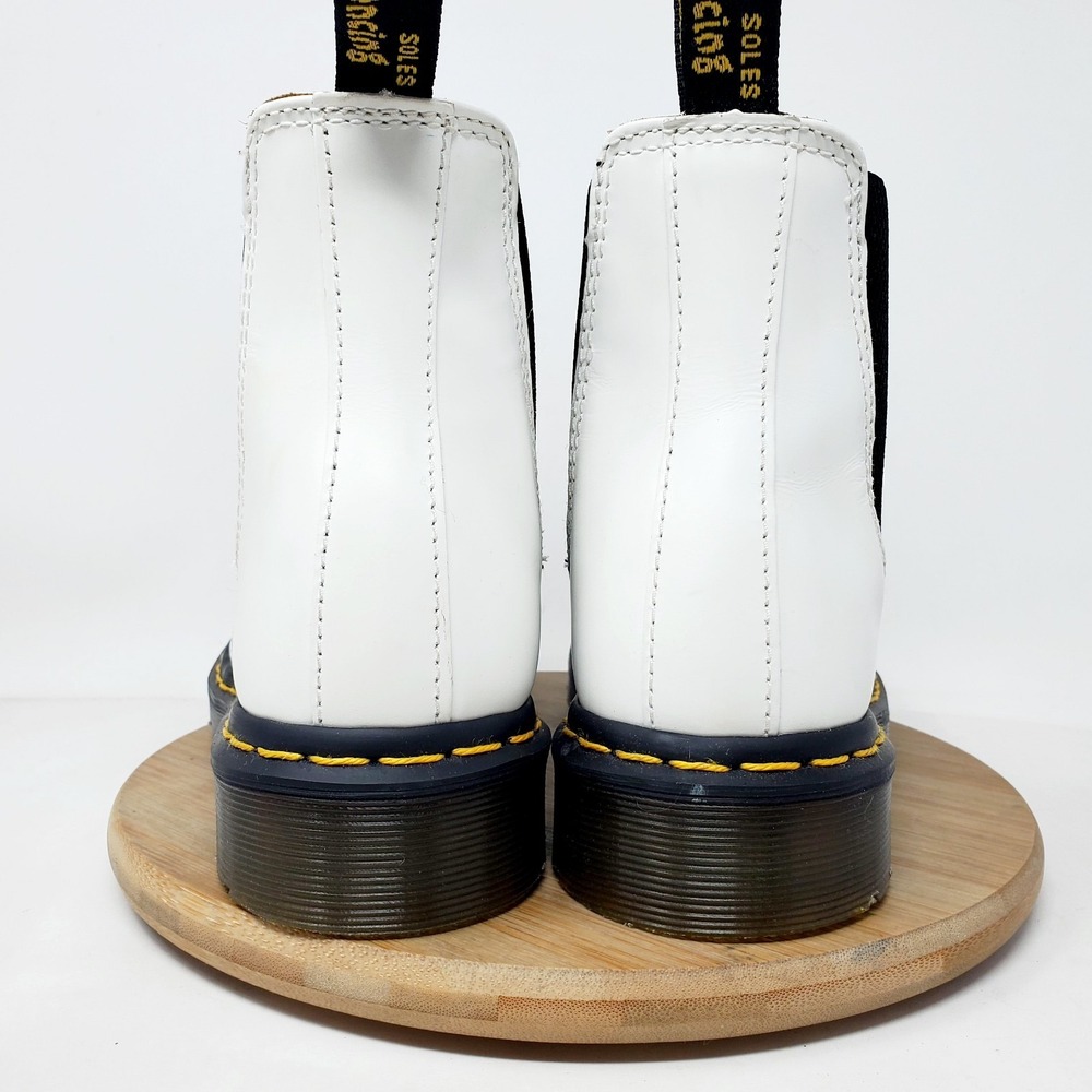 Dr Martens 2976 Chelsea Boots Womens 7 White Leather Punk Goth Shoes - Picture 7 of 12